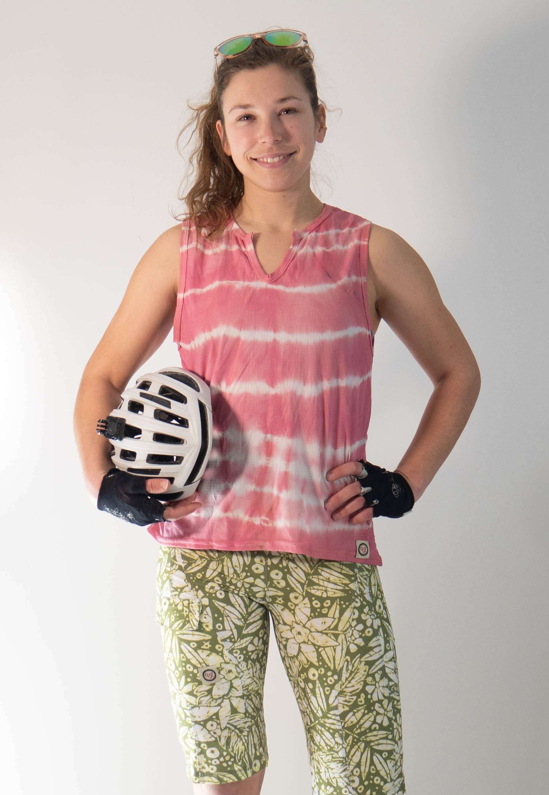 Women's mountain bike shorts, Mountain Short-Peace Leaf, featuring comfort, style, and eco-friendly recycled fabric with a contoured elastic waist.