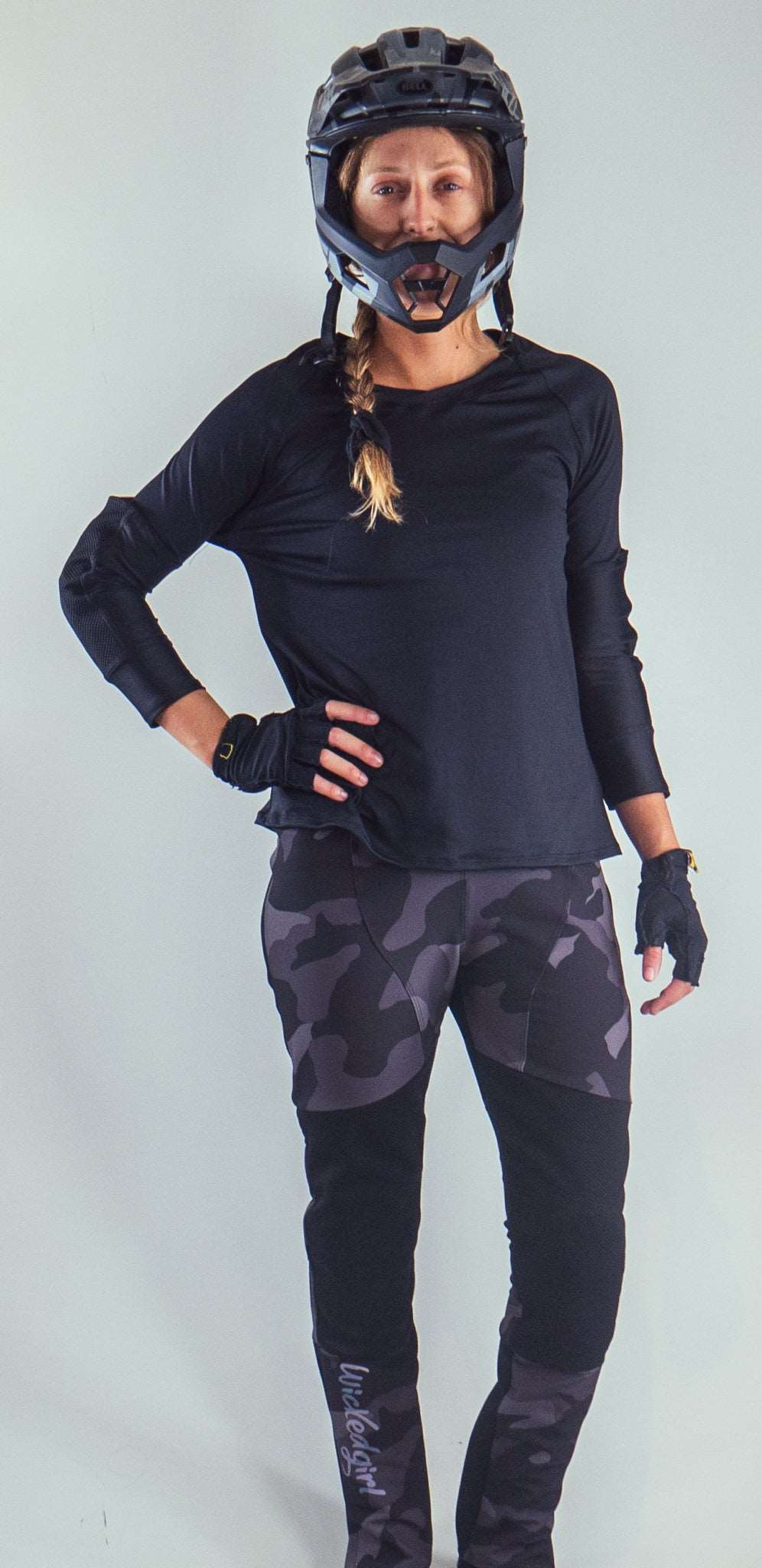 Mountain Bike Top Jet Black with G-Form Elbow Pads for Women