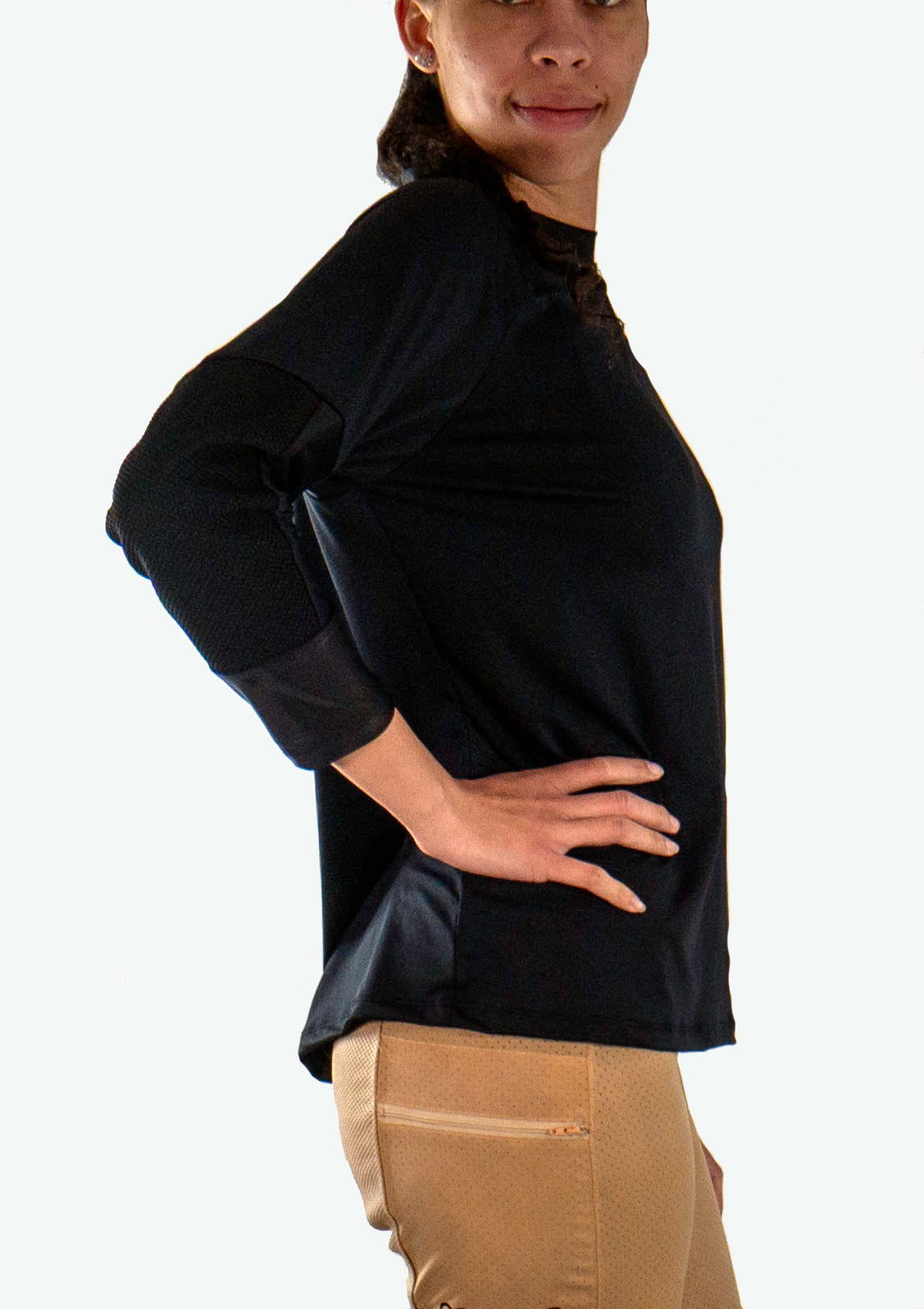 G-Form Mountain Bike Jersey with inside pockets for elbow pads, featuring durable and stretchy fabric.