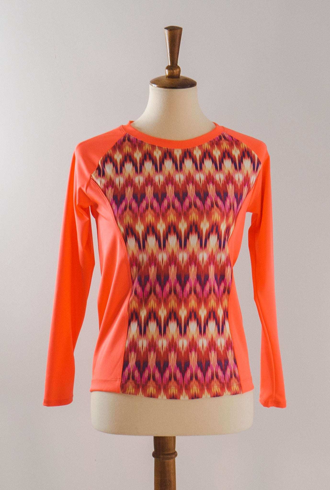 moxie tee heavier weight long sleeve jersey with vibrant pattern and durable Dri-Tex fabric