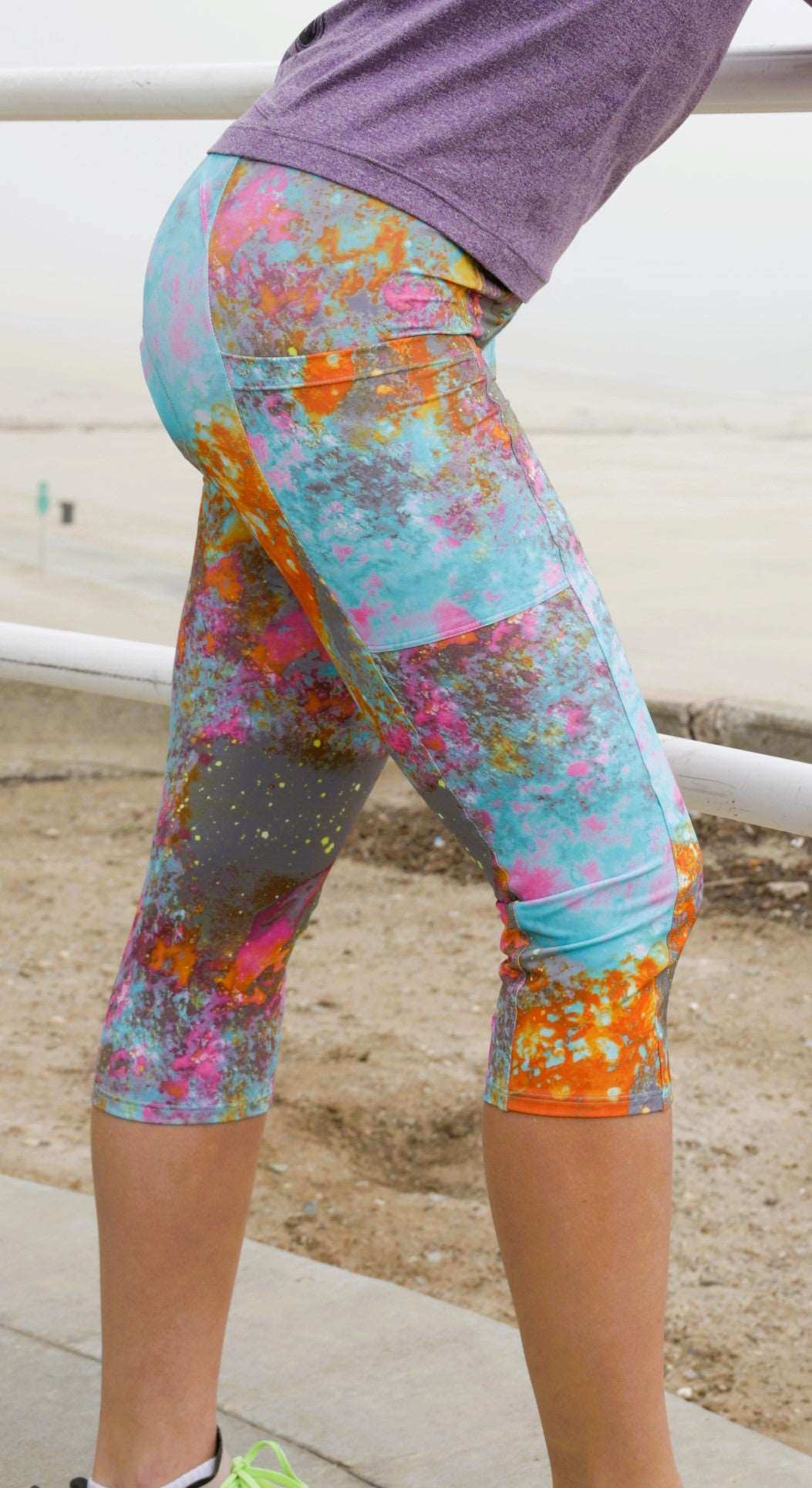 Women's colorful cycling knickers with comfort fit and Italian chamois.