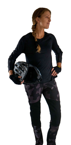 Women's Drop In Jersey in Jet Black without G-Form pads, durable and stretchy for cycling.